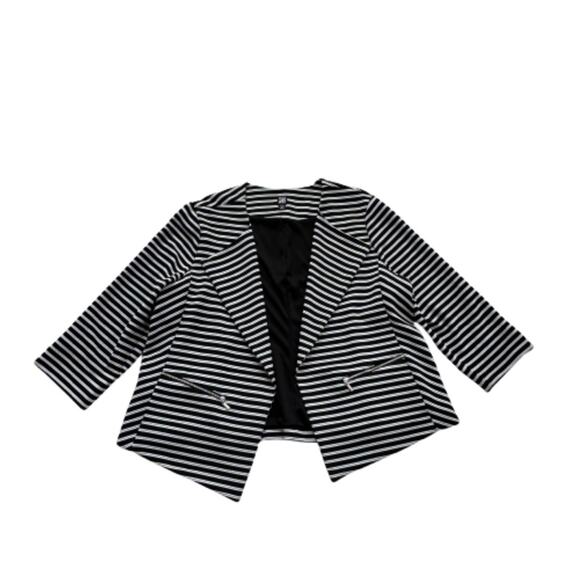 Roz & Ali Woman Black White Stripe Open Front 3/4 Sleeve Blazer Jacket Size 1X - Picture 12 of 12